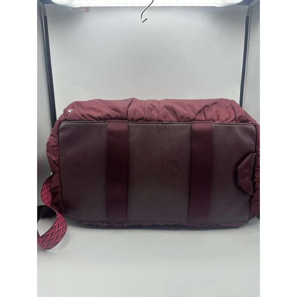 LULULEMON Gym To Win Maroon Duffel Bag Yoga Gym Workout Travel Weekender